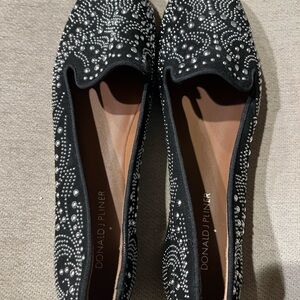 Donald J. Pliner Black Suede w/Silver Detailing Women’s SZ 9M NWOB